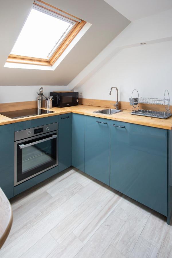 Modern Apartement In The City Center. Poissy Bagian luar foto